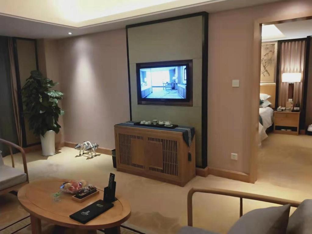 Feicheng Blossom Hotel Esterno foto