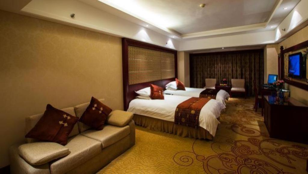 Feicheng Blossom Hotel Esterno foto