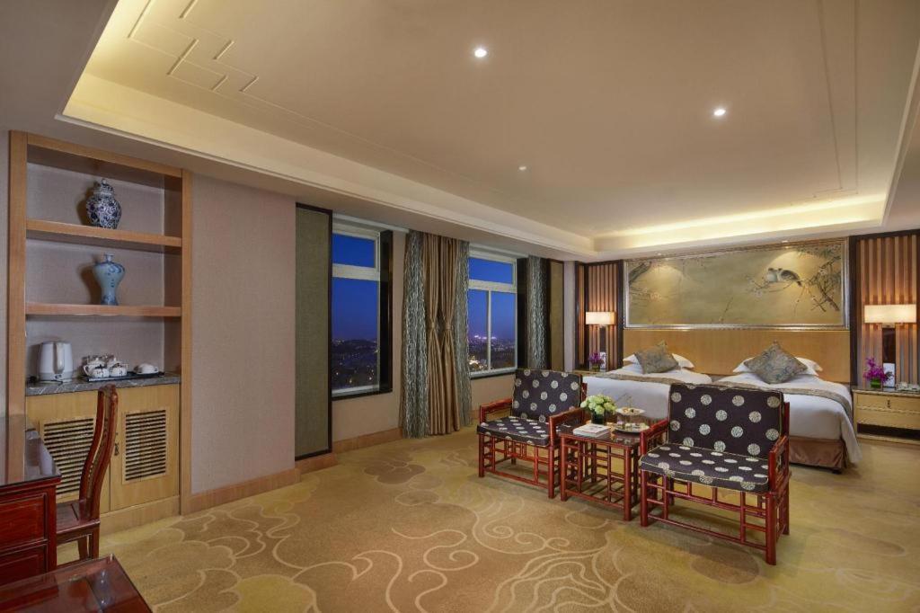 Feicheng Blossom Hotel Esterno foto