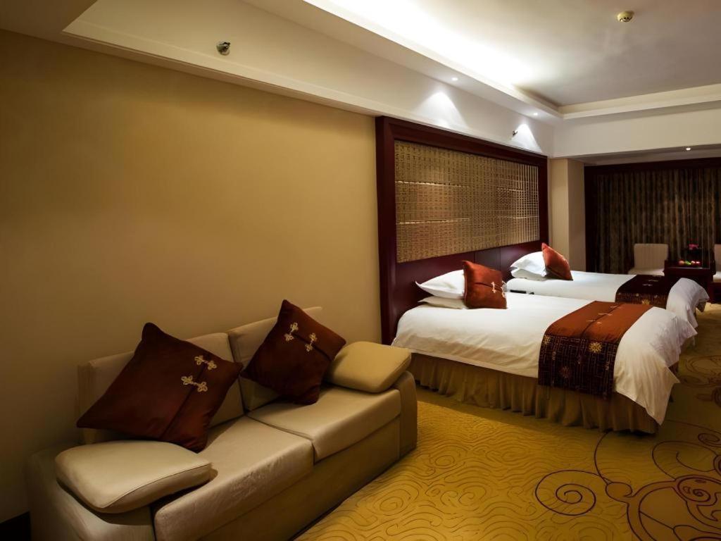 Feicheng Blossom Hotel Esterno foto