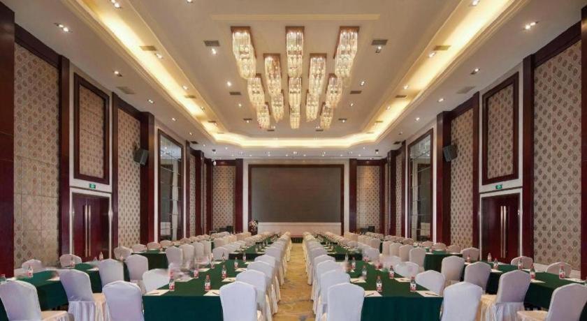 Feicheng Blossom Hotel Esterno foto