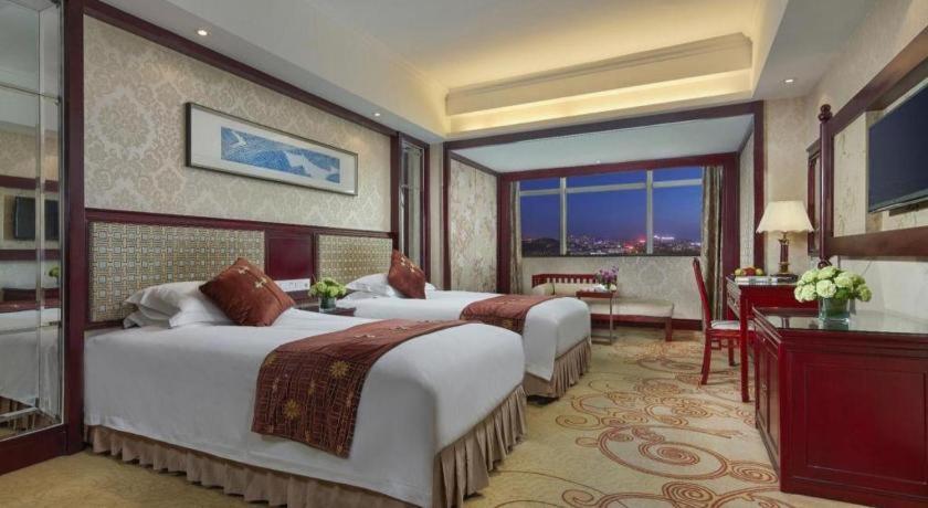 Feicheng Blossom Hotel Esterno foto