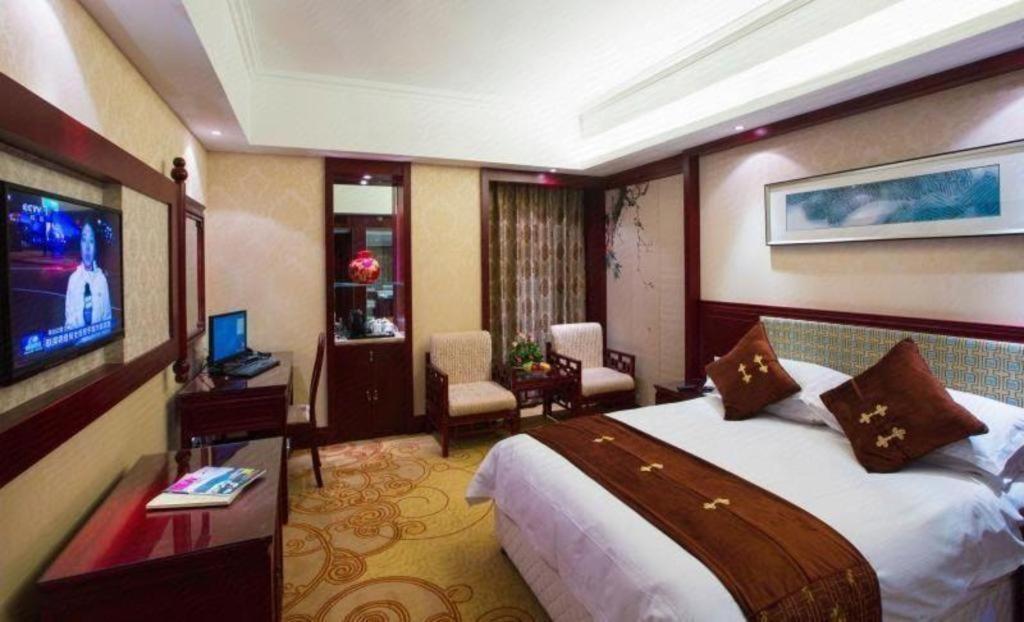 Feicheng Blossom Hotel Esterno foto