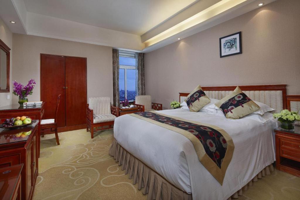 Feicheng Blossom Hotel Esterno foto